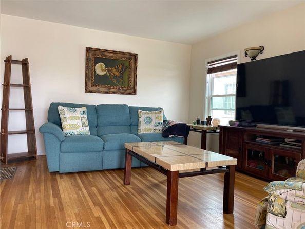3829 Cherry Avenue, Long Beach CA 90807