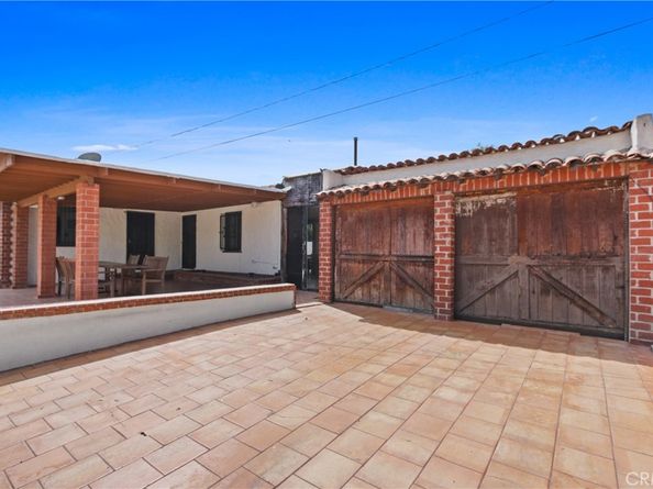 627 E Bishop, Santa Ana CA 92701