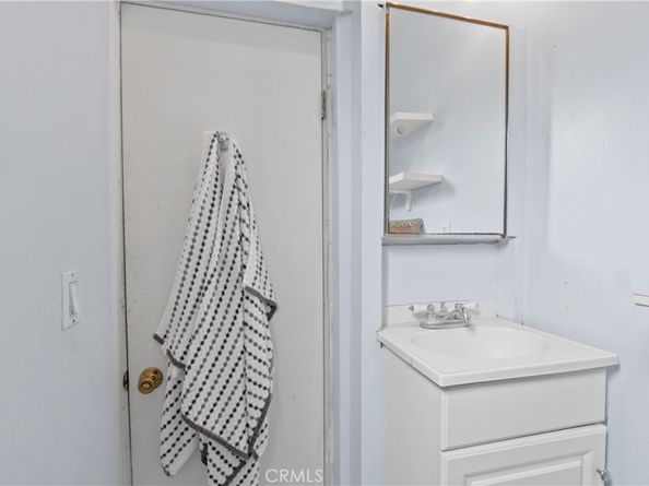 627 E Bishop, Santa Ana CA 92701