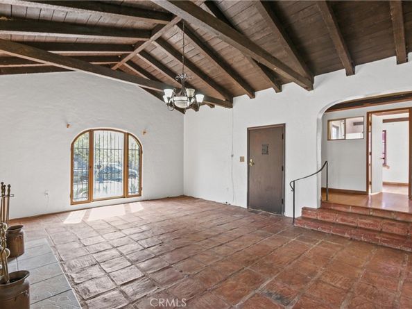 627 E Bishop, Santa Ana CA 92701