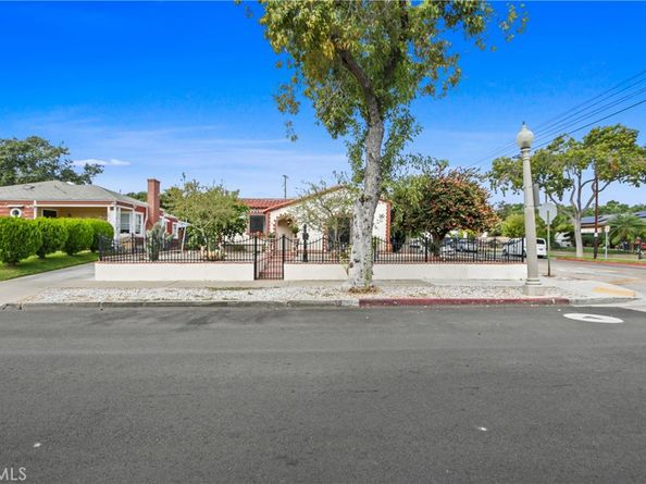 627 E Bishop, Santa Ana CA 92701