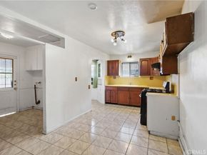627 E Bishop, Santa Ana CA 92701