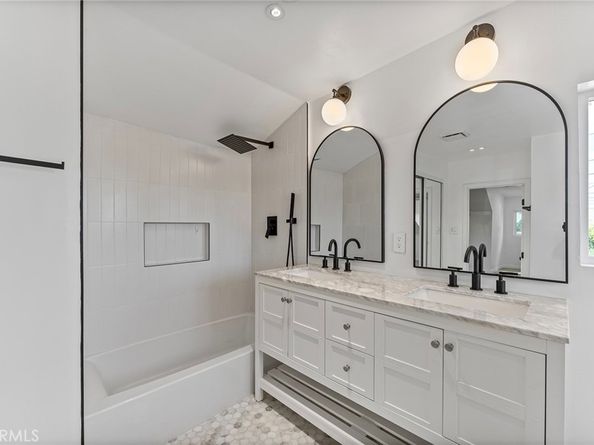 2623 Exposition Place, Los Angeles CA 90018