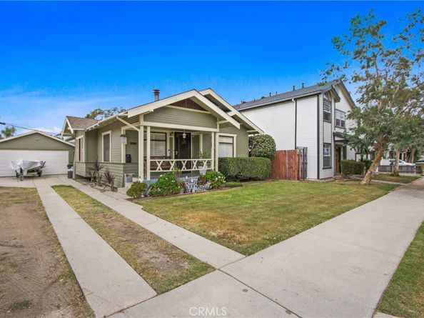 735 Newport Avenue, Long Beach CA 90804