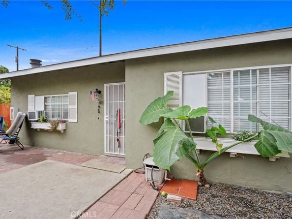 735 Newport Avenue, Long Beach CA 90804