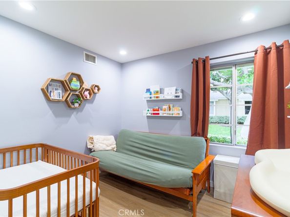 63 Thicket 43, Irvine CA 92614