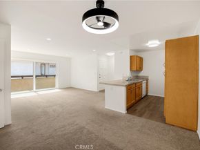 2521 W Sunflower Avenue R8, Santa Ana CA 92704