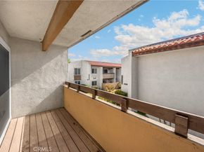 2521 W Sunflower Avenue R8, Santa Ana CA 92704