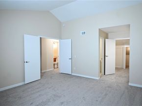2514 N Tustin F(66), Santa Ana CA 92705