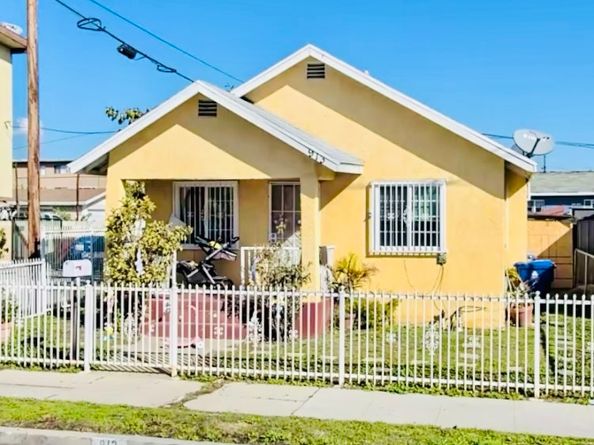 909 913 W Denni Street, Wilmington CA 90744