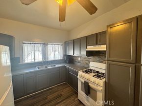 840 W 53rd Street, Los Angeles CA 90037