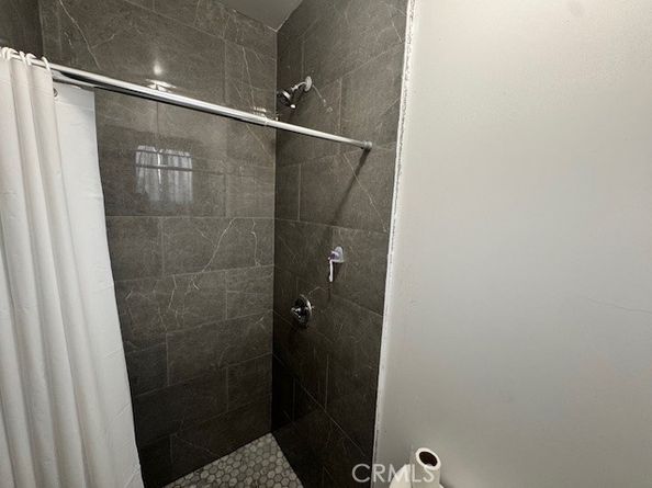 840 W 53rd Street, Los Angeles CA 90037