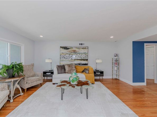 1519 W 122nd Street, Los Angeles CA 90047