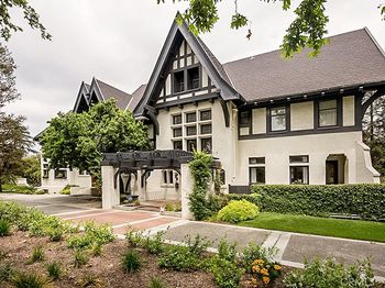 182 S Orange Grove Boulevard