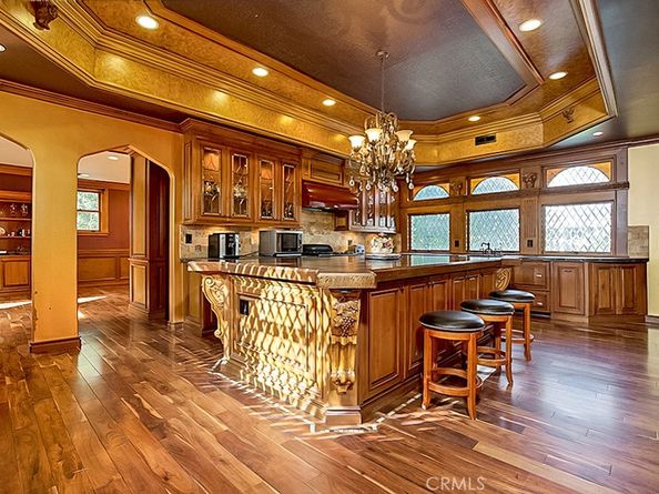 182 S Orange Grove Boulevard, Pasadena CA 91105