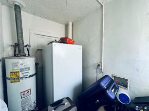 943 W 65th, Los Angeles CA 90044