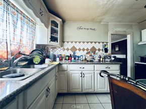 943 W 65th, Los Angeles CA 90044