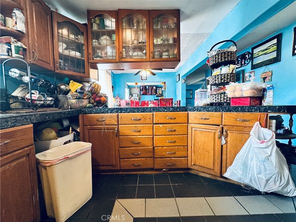 943 W 65th, Los Angeles CA 90044