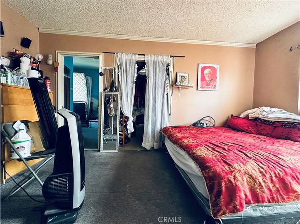 943 W 65th, Los Angeles CA 90044