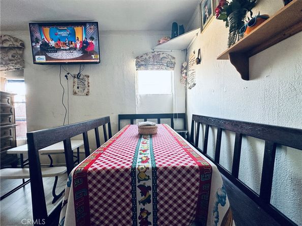 943 W 65th, Los Angeles CA 90044