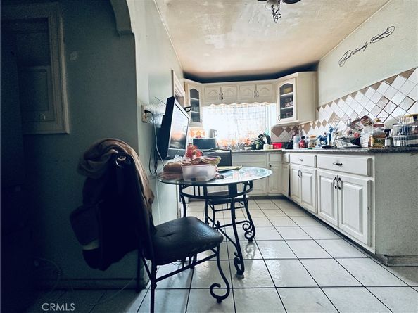 943 W 65th, Los Angeles CA 90044