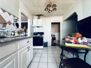 943 W 65th, Los Angeles CA 90044