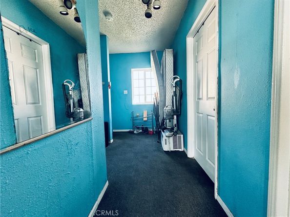 943 W 65th, Los Angeles CA 90044