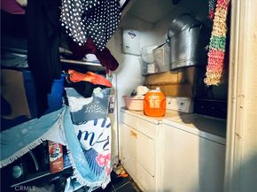 943 W 65th, Los Angeles CA 90044