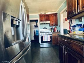 943 W 65th, Los Angeles CA 90044