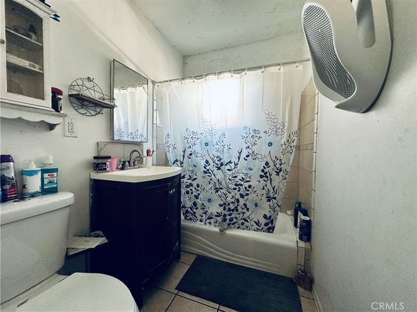 943 W 65th, Los Angeles CA 90044