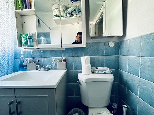 943 W 65th, Los Angeles CA 90044