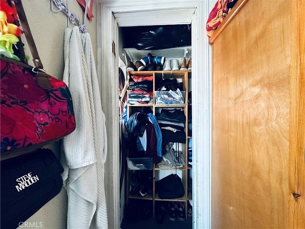 943 W 65th, Los Angeles CA 90044