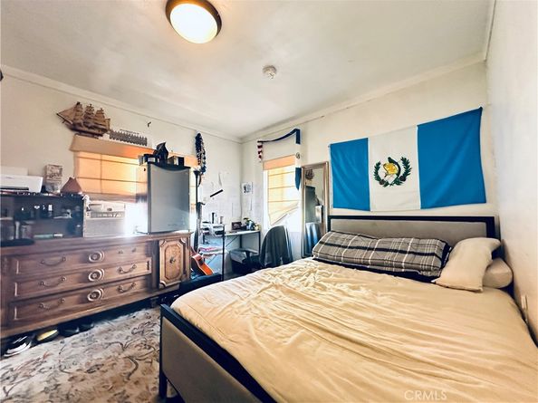 943 W 65th, Los Angeles CA 90044