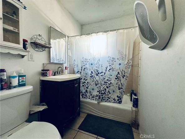 943 W 65th, Los Angeles CA 90044