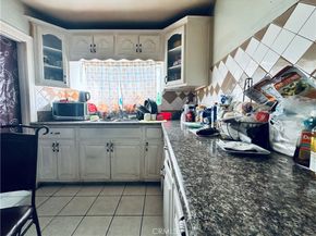 943 W 65th, Los Angeles CA 90044