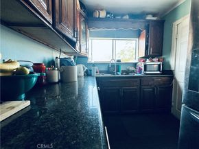 943 W 65th, Los Angeles CA 90044