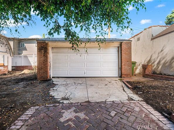 2000 N New Hampshire, Los Feliz CA 90027