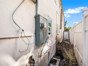 2000 N New Hampshire, Los Feliz CA 90027