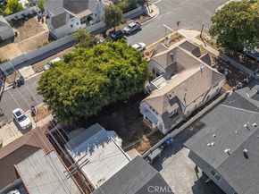 2000 N New Hampshire, Los Feliz CA 90027