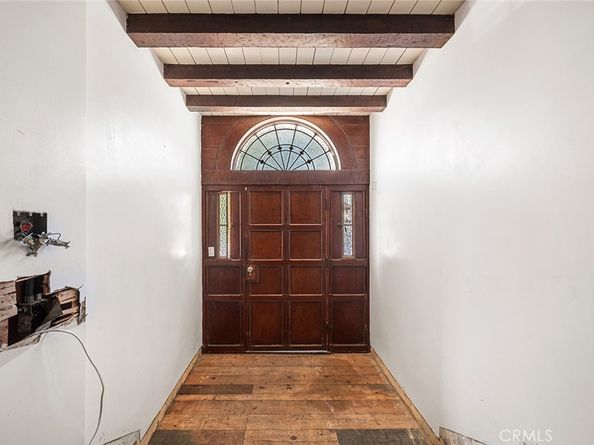 2000 N New Hampshire, Los Feliz CA 90027