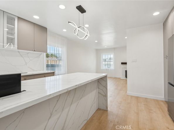 703 Avenue D, Redondo Beach CA 90277