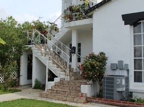 2546 S Bronson, Los Angeles CA 90018