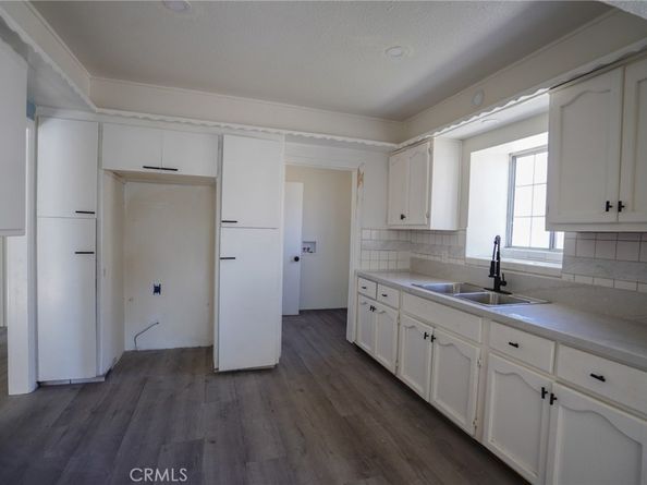205 W Hardy Street, Inglewood CA 90301