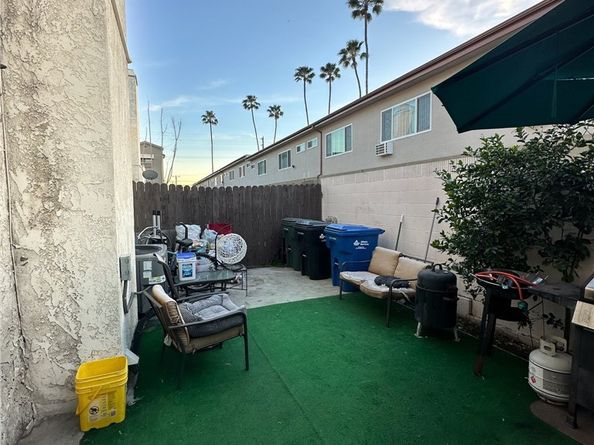 821 S Cerritos, Azusa CA 91702