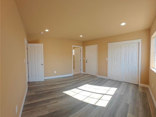 1402 E O, Wilmington CA 90744