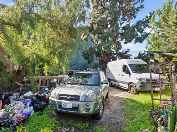 11148 Lorne Street, Sun Valley CA 91352