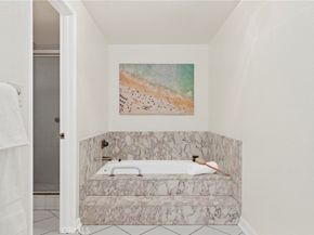 8642 Gregory Way 204, Los Angeles CA 90035