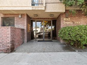 8642 Gregory Way 204, Los Angeles CA 90035
