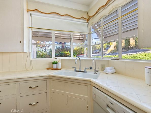1620 Melwood Drive, Glendale CA 91207