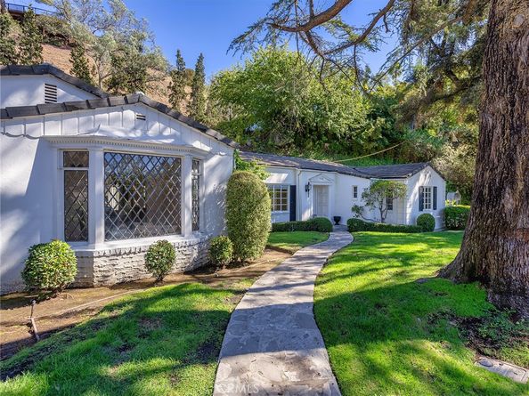 1620 Melwood Drive, Glendale CA 91207